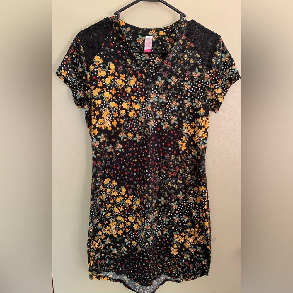 No Boundaries Mini Dress Floral Black Yellow & Red Junior Large 11-13